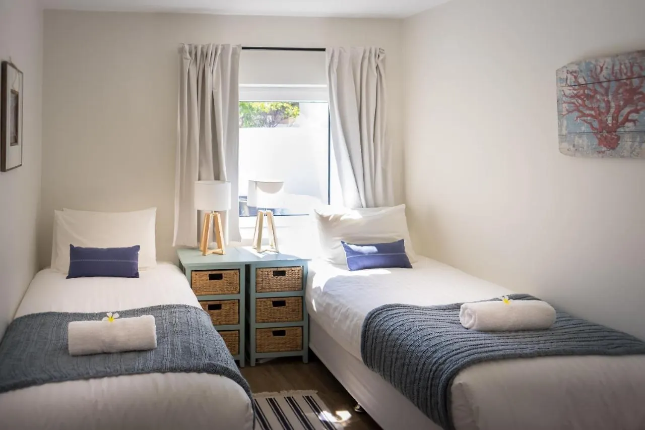 Cottesloe Blue Apartment - Executive Escapes Perth